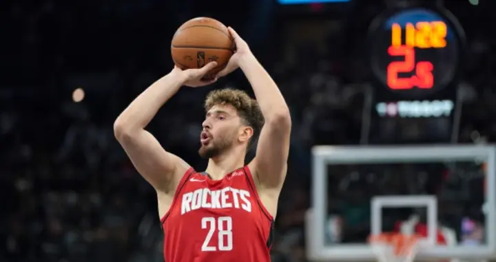 火箭122-115雄鹿 球员评价：4人优秀，4人及格，伊森低迷