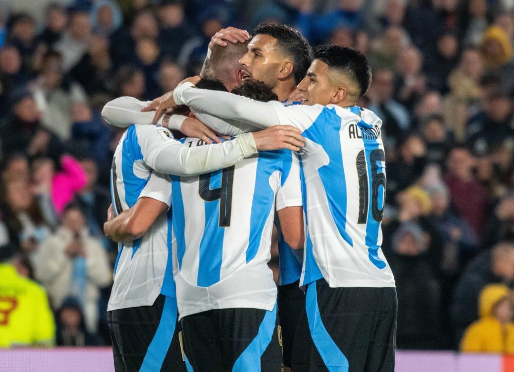 官方：恩佐、阿尔瓦雷斯、朱利亚诺和莫利纳退出阿根廷大名单