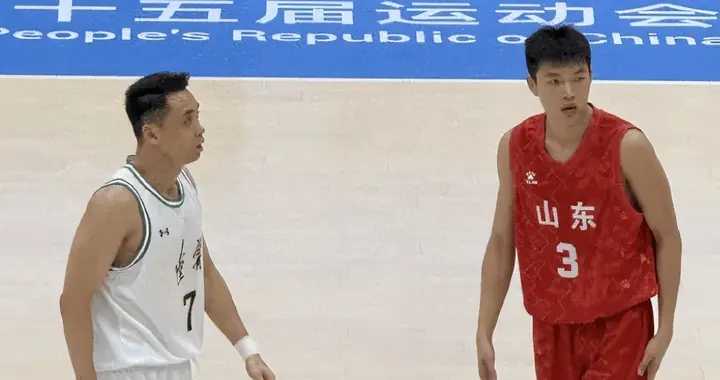 辽宁大胜山东晋级四强！原帅轰28分，3将稳定输出，小高继伟划水
