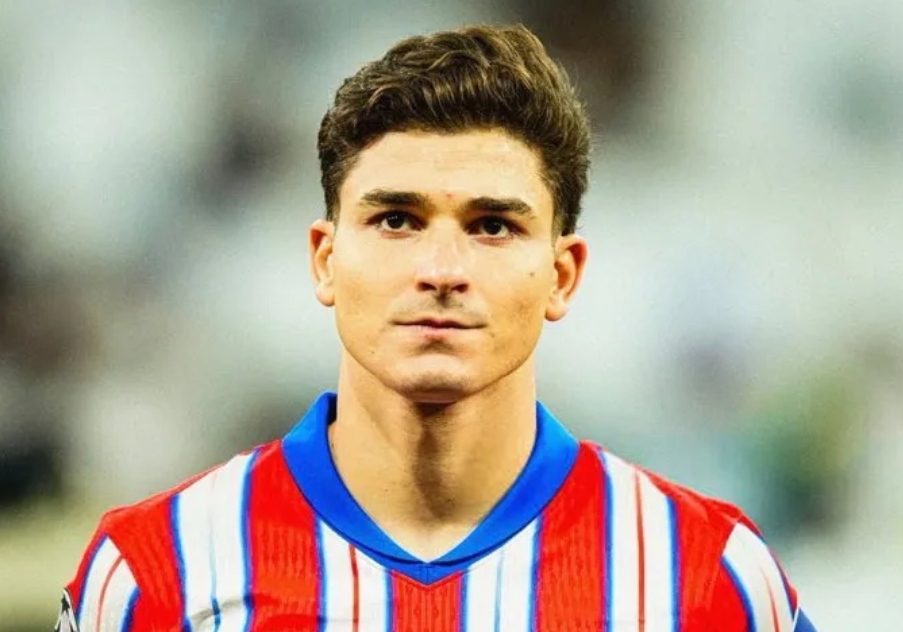 罗马诺谈巴萨关注阿尔瓦雷斯：不排除美加墨世界杯后离队的可能