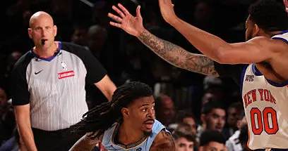 离谱！莫兰特14分钟送7次失误全场14中4外加8失误