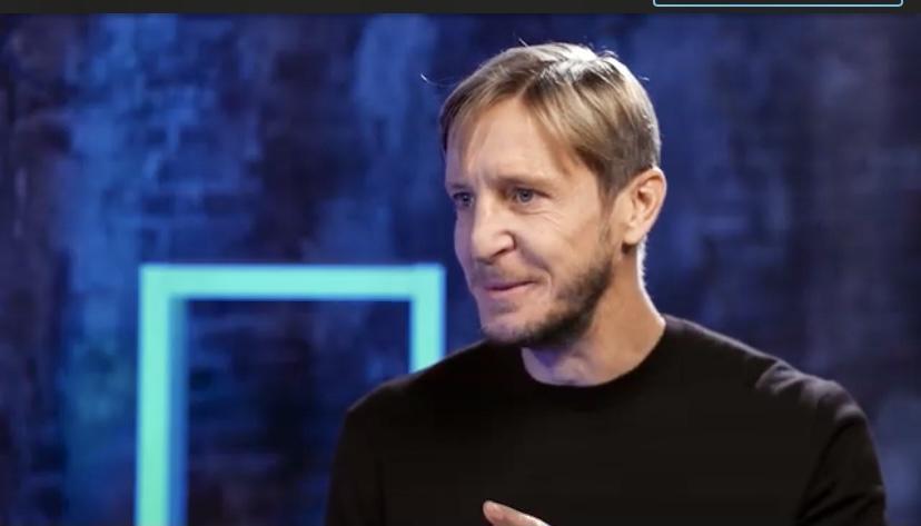 安布：在没中锋的情况下，普利希奇搭莱奥可能存在兼容问题