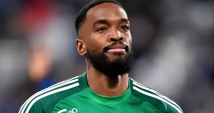 曼联酝酿重磅引援 找到姆伯莫完美搭档 最强三叉戟浮现 逆袭争冠有戏