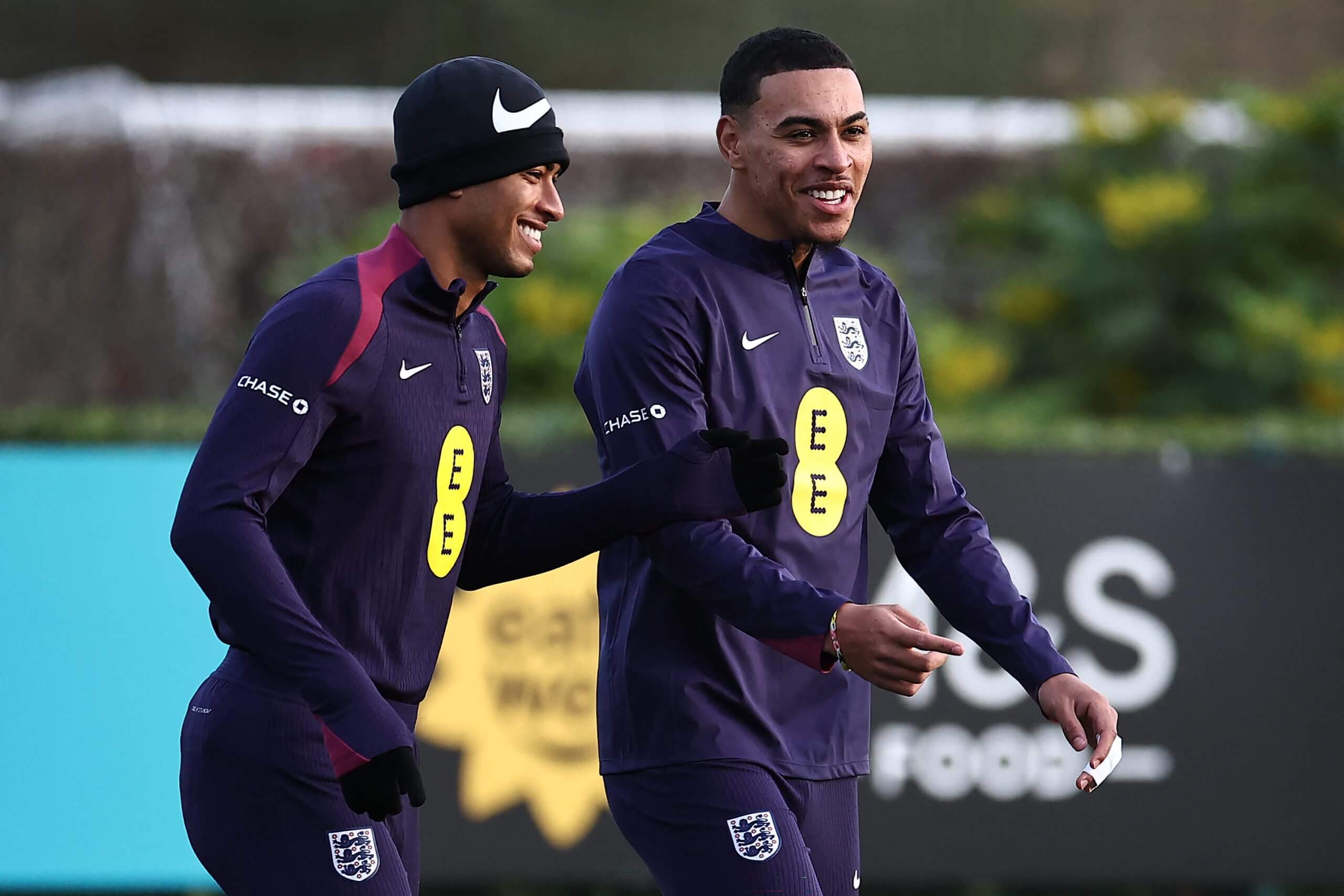 DO：对阵塞尔维亚摩根-罗杰斯将继续首发担任10号位，贝林替补