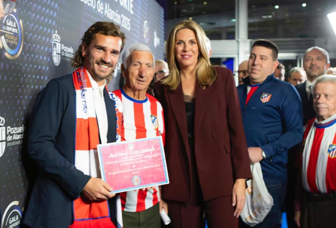 格列兹曼：我们的目标是赢得所有赛事的冠军，要带着快乐踢球