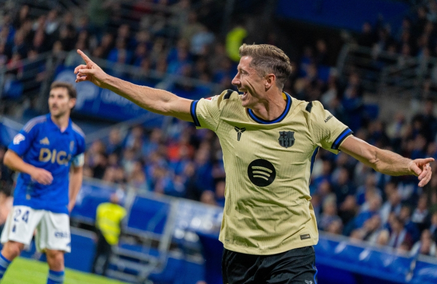 德天空：莱万并未考虑冬窗离开巴萨 也不打算明夏退役