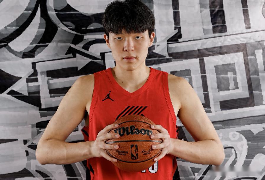 杨瀚森发展联盟首秀各界说啥？点赞防守+篮板+体能，认可私下训练