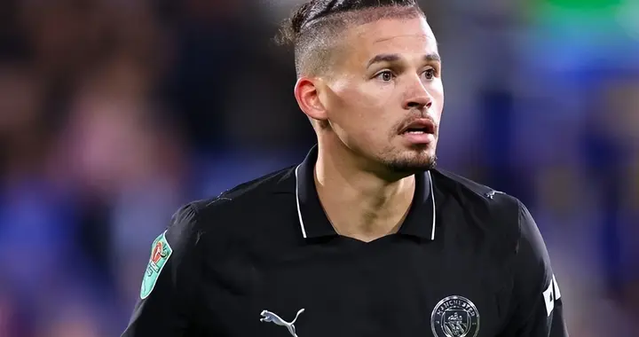 3年仅首发6次 英格兰国脚中场惨遭瓜帅无视 身价缩水8成 已成大包袱