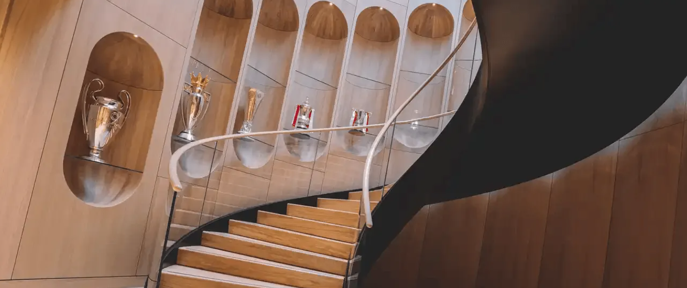 曼联官方：开放参观卡灵顿训练基地，套票售价100英镑