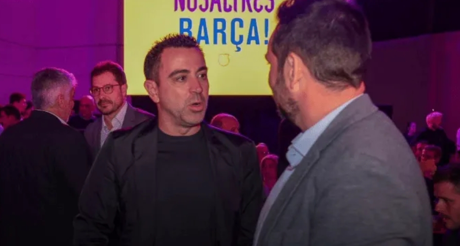 每体：表明个人立场 哈维公开出席了丰特的竞选活动