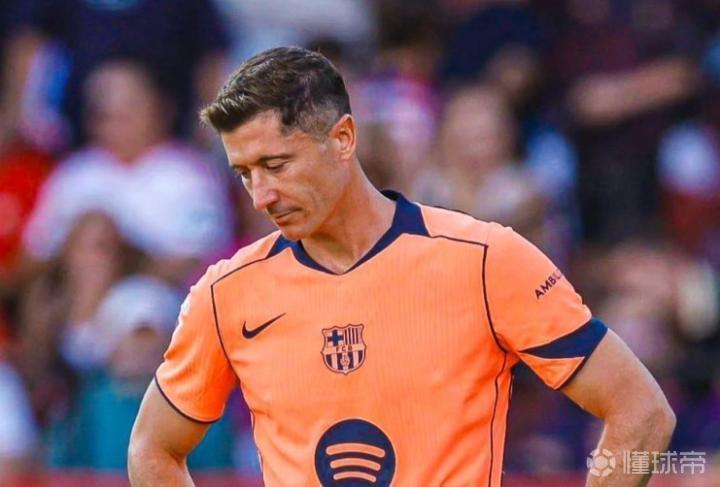 莱万传记：巴萨曾要求停止进球，不然需付给拜仁250万奖金