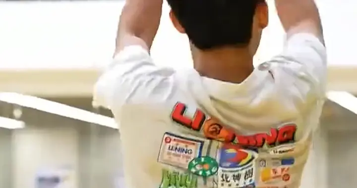 广东最新动态！徐杰一分钟三分15中14，萨林杰已抵队亲承熟悉队友