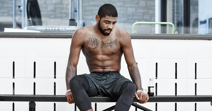 NBA公认5大“坦克”后卫，科比麒麟臂不输姚明 威少肌肉似刀刻