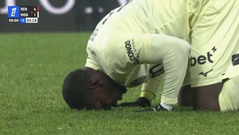 博格巴时隔811天重返赛场 终场哨后直接跪在球场上