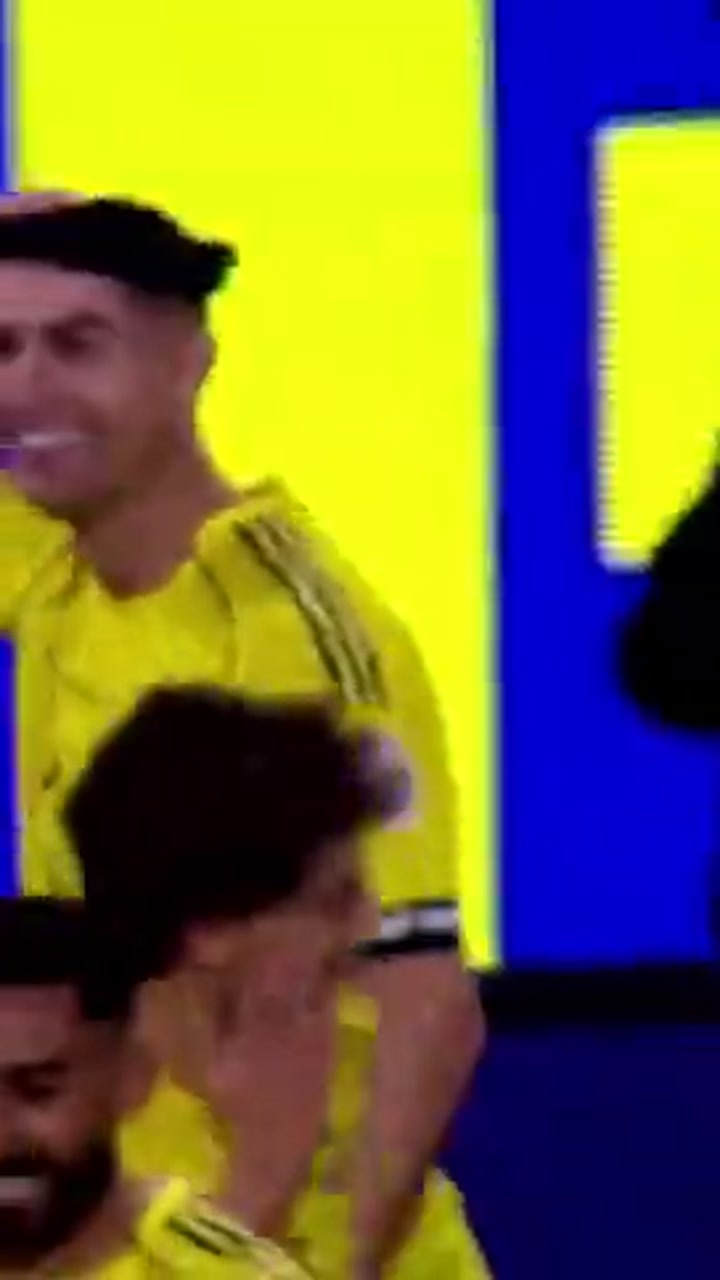 精彩绝伦！C罗赛后社媒晒倒钩破门视频