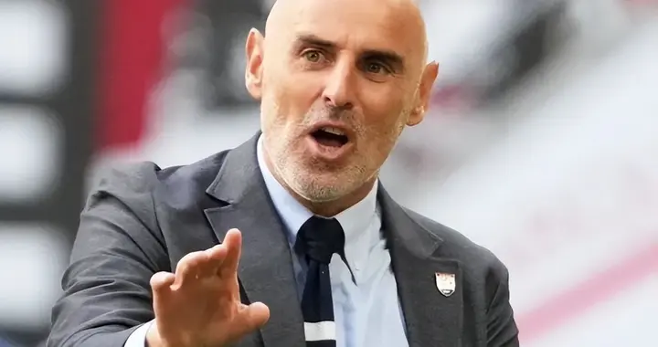 中超刚一落幕，上海海港离队第一人就浮出水面，被穆帅直接抛弃