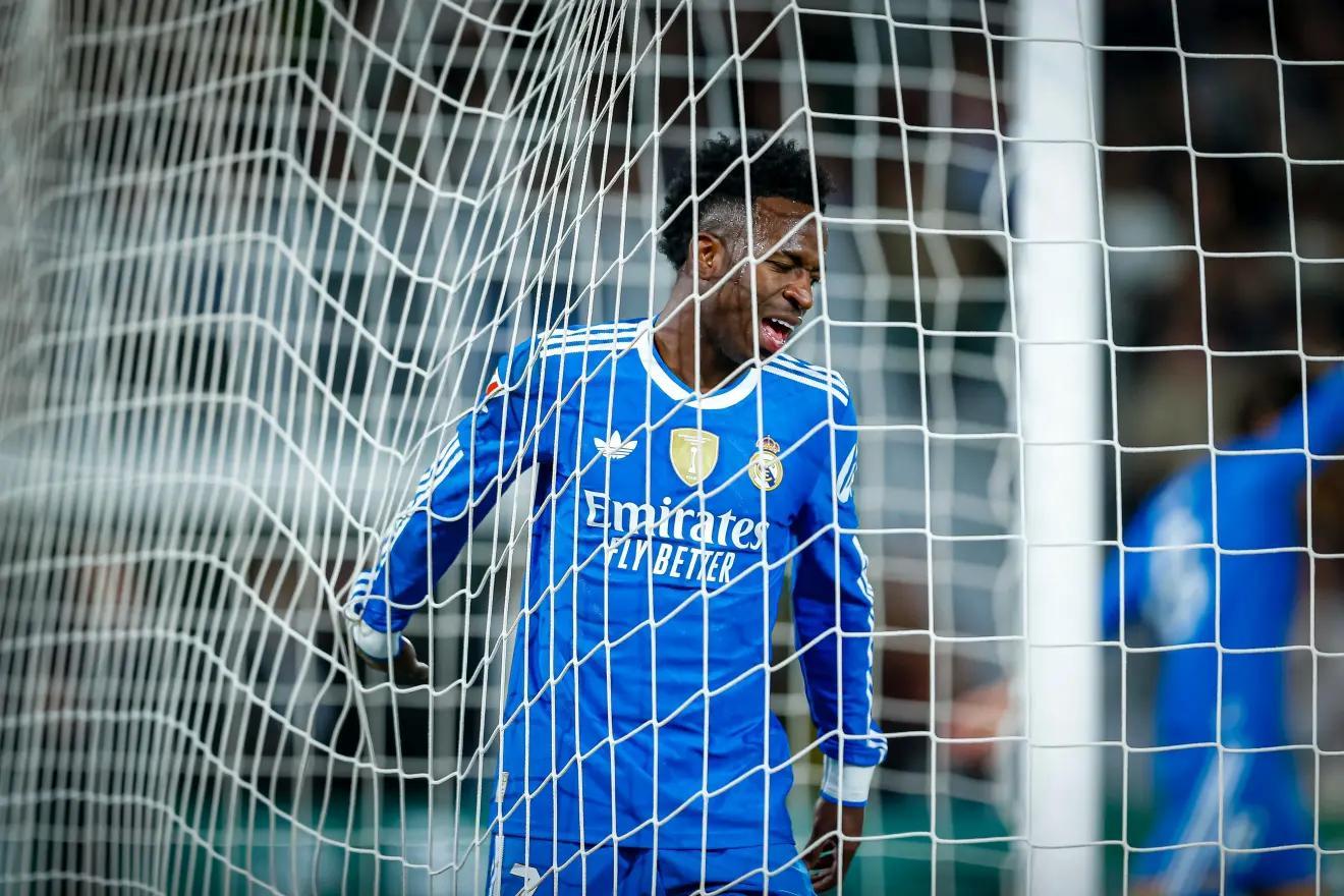 马卡：维尼修斯和皇马续约谈判远未达成，期限与年薪上有分歧