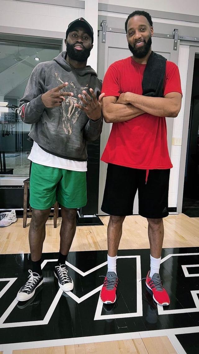 杰伦-布朗：我曾考虑离开凯尔特人，但麦迪劝我留下争冠