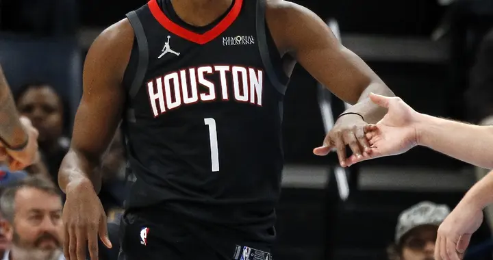 火箭大胜太阳3喜1忧！阿门最佳模式，戴维森该重用，谢泼德基本盘