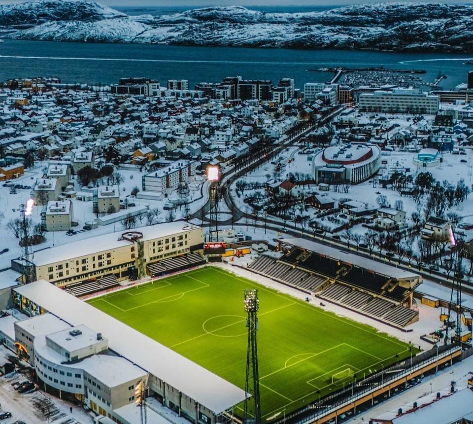 意媒：因机场跑道结冰，尤文全队与远征球迷被困挪威