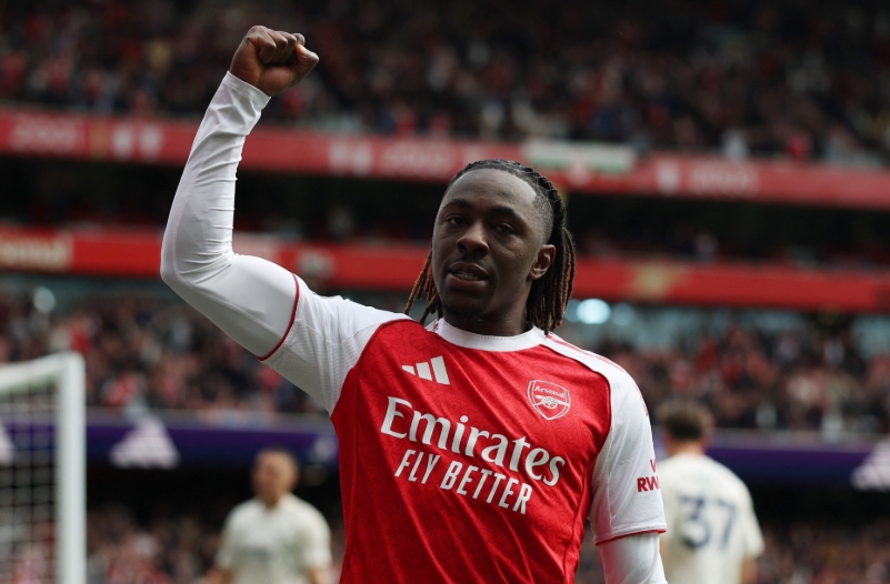 对阵热刺戴帽！官方：埃泽当选英超本轮最佳球员