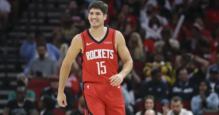 火箭104-100勇士1喜3忧！申京低迷，阿门进攻拉胯，没KD得分下滑