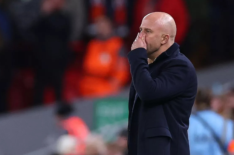 回声报主编：忍耐已到极限！斯洛特可能只剩一周时间