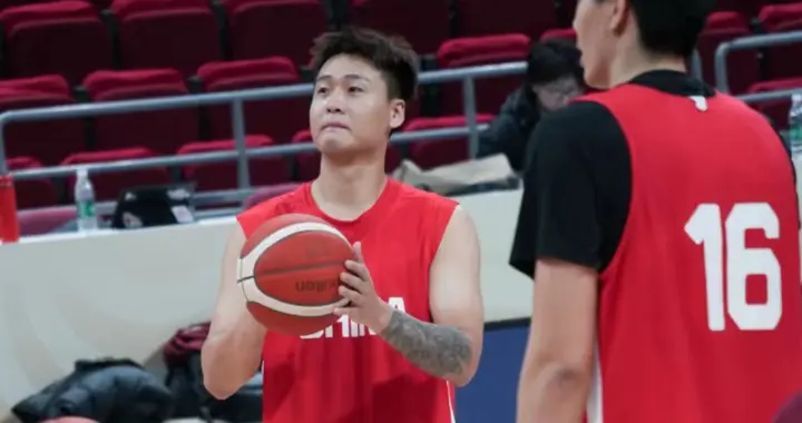 谁替代队长？高诗岩档次低，王岚嵚廖三宁多缺陷，赵睿成精神担当