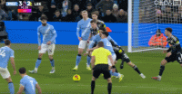 福登横向摆脱左脚抽射破门，曼城3-2领先利兹联！