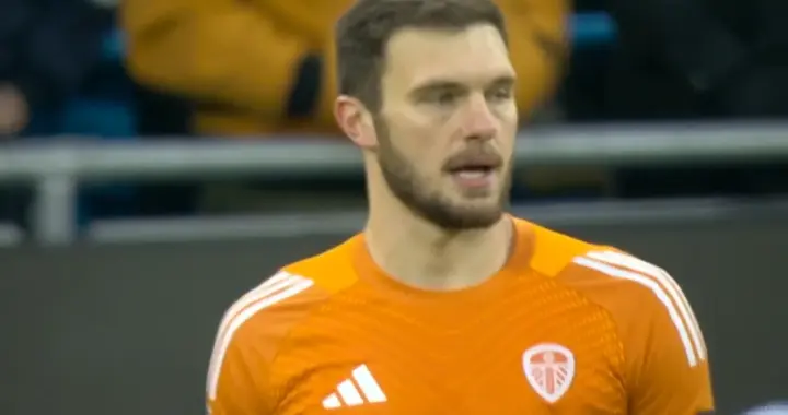 英超争议判罚！贝席干扰门将又得手，VAR介入，战枪手曾炮轰主裁