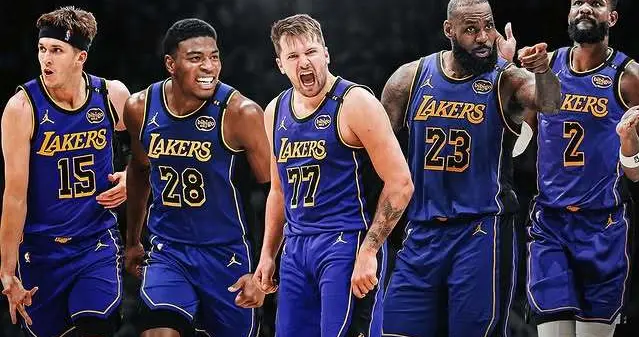 联盟第1+联盟第2！可怕的不是湖人进攻爆表，而是他们的三分极糟