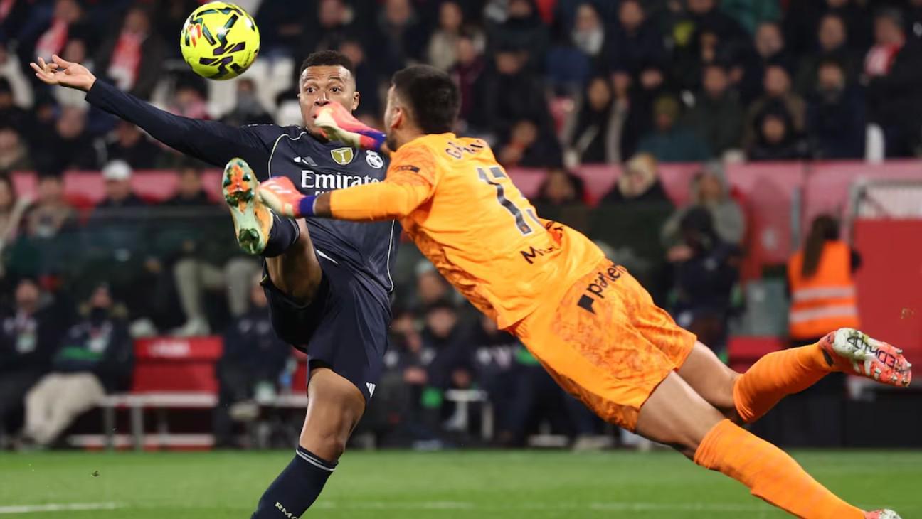 赫罗纳门将加萨尼加：我们的机会比皇马多，但平局结果也不错