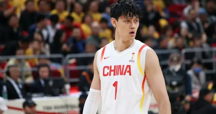 郭士强对他失望至极！曾凡博两战韩国队仅拿2分，再回CBA就废了