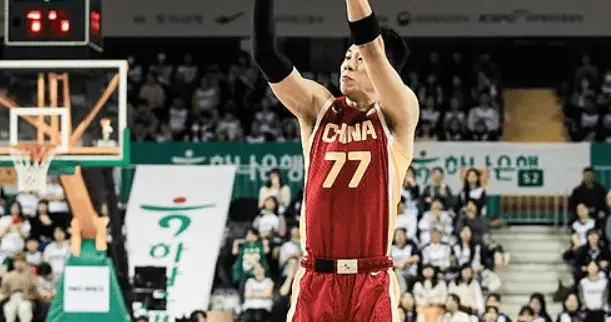 锋线2场被韩国吊打！投篮打铁+无持球又防不住，只能靠王俊杰了！