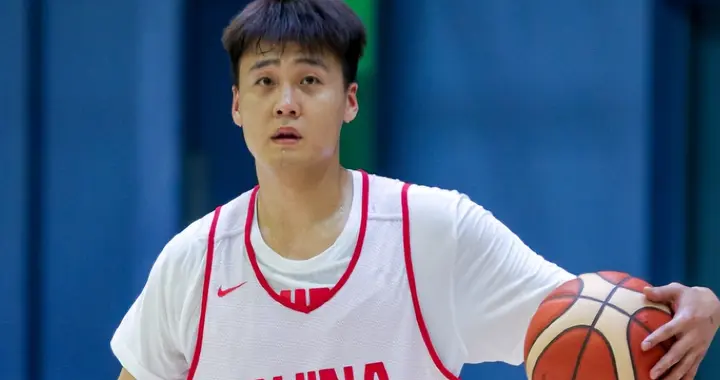 赵睿统治后场！王俊杰统治锋线！男篮没了他们下降N个档次！