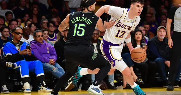 东契奇34+12+7里夫斯33+8 双核闪耀湖人轻取鹈鹕夺7连胜