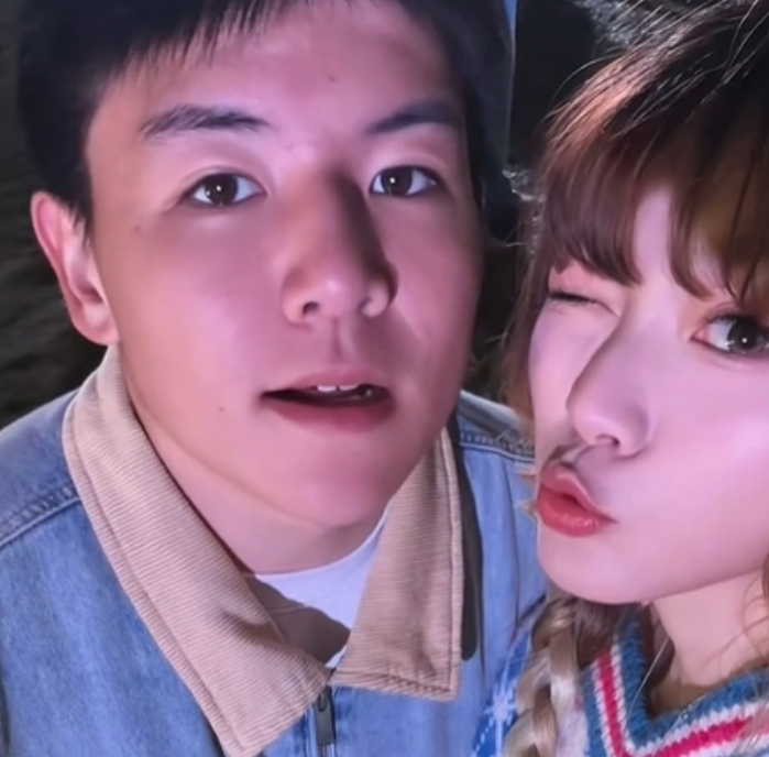 有望留洋英超狼队！徐彬与女友IP均显示在英国