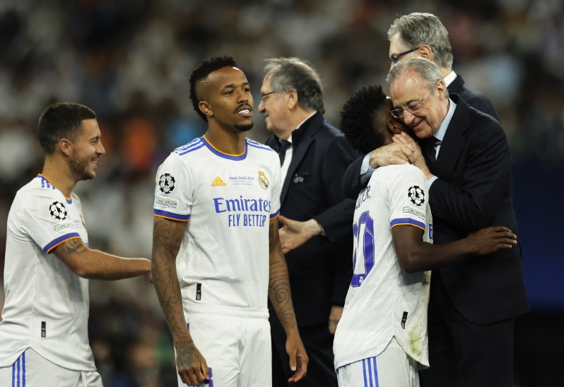 记者爆皇马队内派系冲突：阿隆索被架空 老佛爷力保维尼修斯