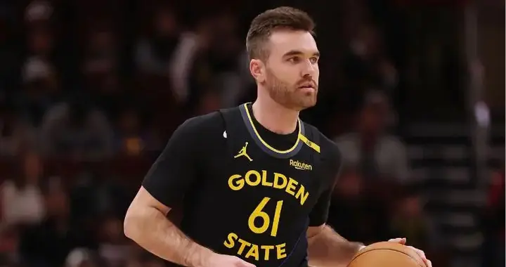 科尔多看看替补2将！斯宾塞挡拆拉满可取代波杰，小库里高效输出