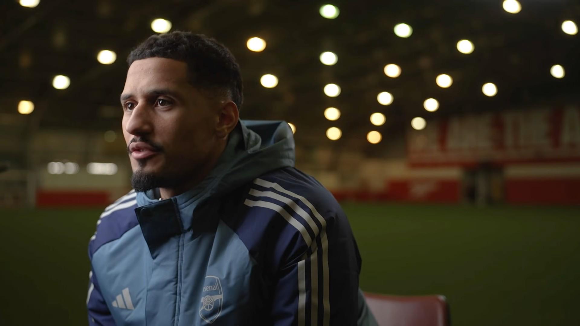 萨利巴：海因策为我们带来了活力，训练中他总是很大声说话