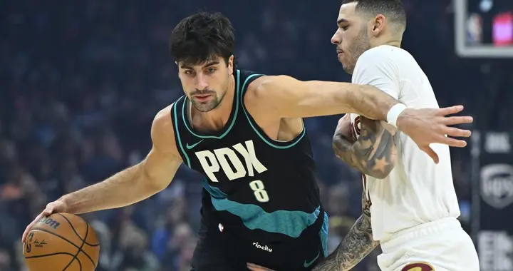 几乎填满数据栏！杨瀚森登场5分钟2分1板1助1帽 开拓者击败骑士