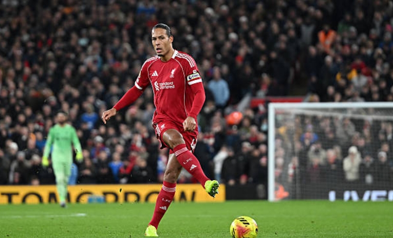 范戴克谈萨拉赫：替补感到失望很正常 若不在意才是有问题