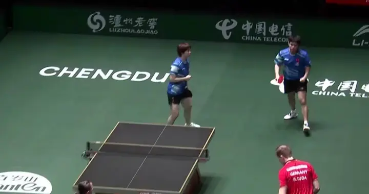 不适应防弧！林诗栋/蒯曼2-1杜达/温特！国乒2-1领先德国！