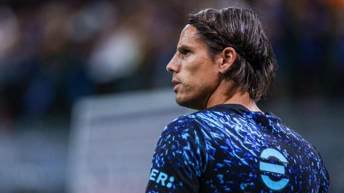 斯基拉：索默在国米的未来存疑，目前续约谈判陷入停滞