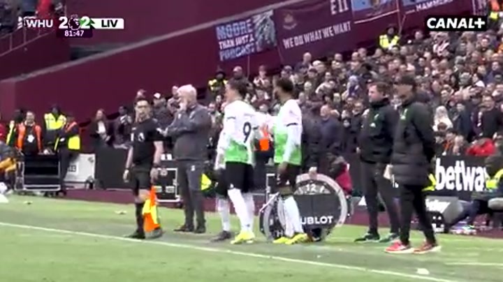 当年准备替补上场的萨拉赫和克洛普爆发激烈口角