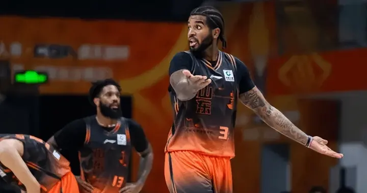 山东100-93淘汰青岛 球员评价：2人满分，5人及格，5人低迷