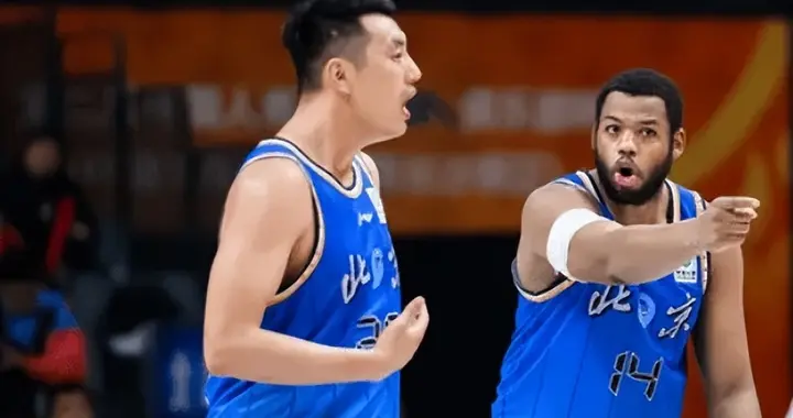 广厦险胜北京！4人上双，赵岩昊胡金秋状态回暖，范子铭没法看