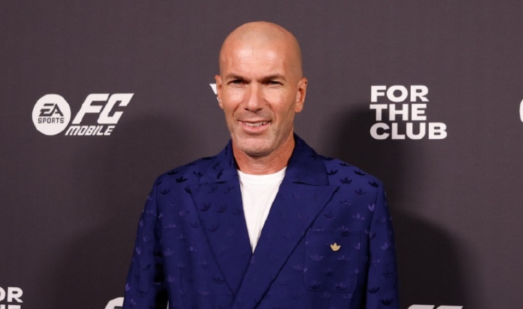 跟队：齐达内和阿韦洛亚最可能接替阿隆索 但二人均非理想选择