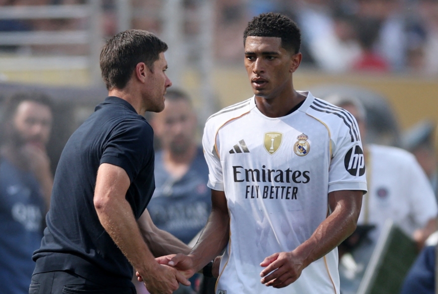 贝林厄姆：皇马更衣室百分百支持阿隆索 我和教练私人关系很好