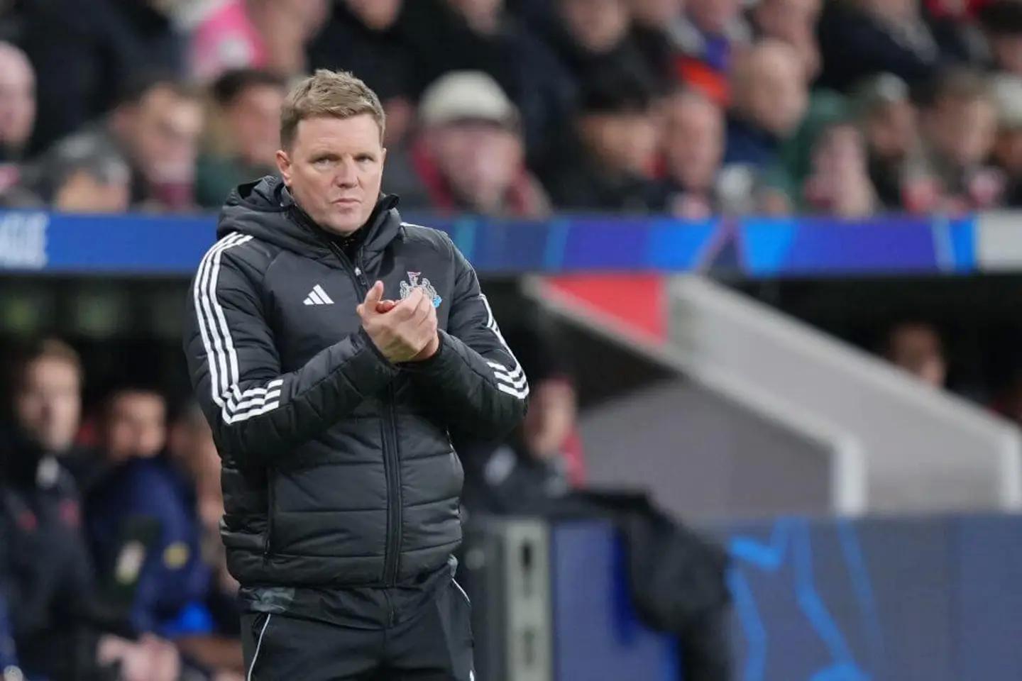 TA：纽卡需要加强定位球防守，他们应该利用自己的身高优势